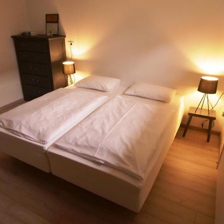 Manahlid Apartment Akureyri Esterno foto