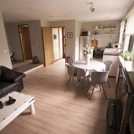 Manahlid Apartment Akureyri Esterno foto